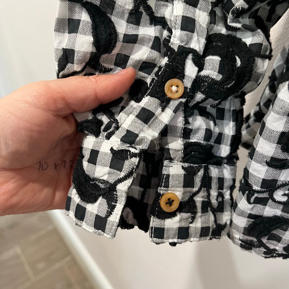 Anthropologie Pilcro Black and White gingham with embroidered floral button up - Picture 6 of 10